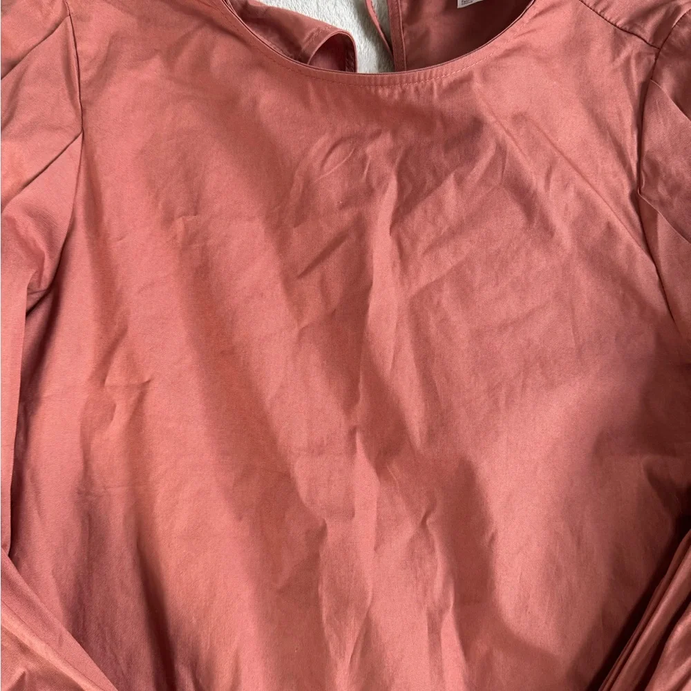 ⚠️Old Navy Long Sleeve Blouse⚠️ - Picture 3 of 4